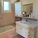 De Avec Terrasse Privative Jardin Et Parking Pres Des Plages Apartment