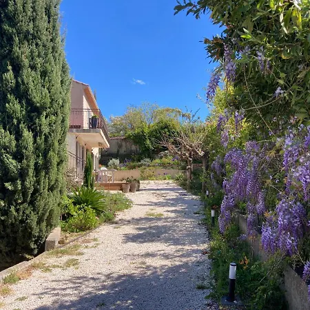 De Avec Terrasse Privative Jardin Et Parking Près Des Plages *